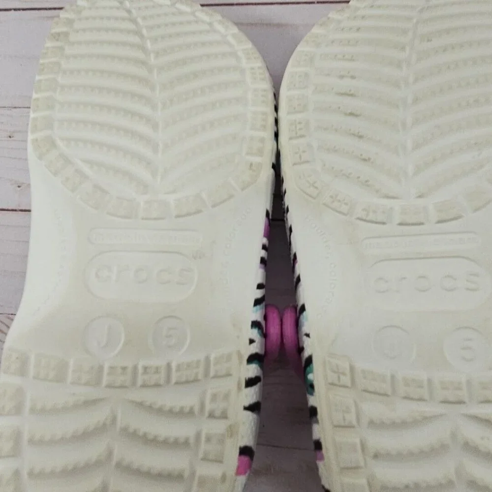 Crocs Kids Classic Size J5 Zebra Animal Print Striped Glitter‎ Clogs